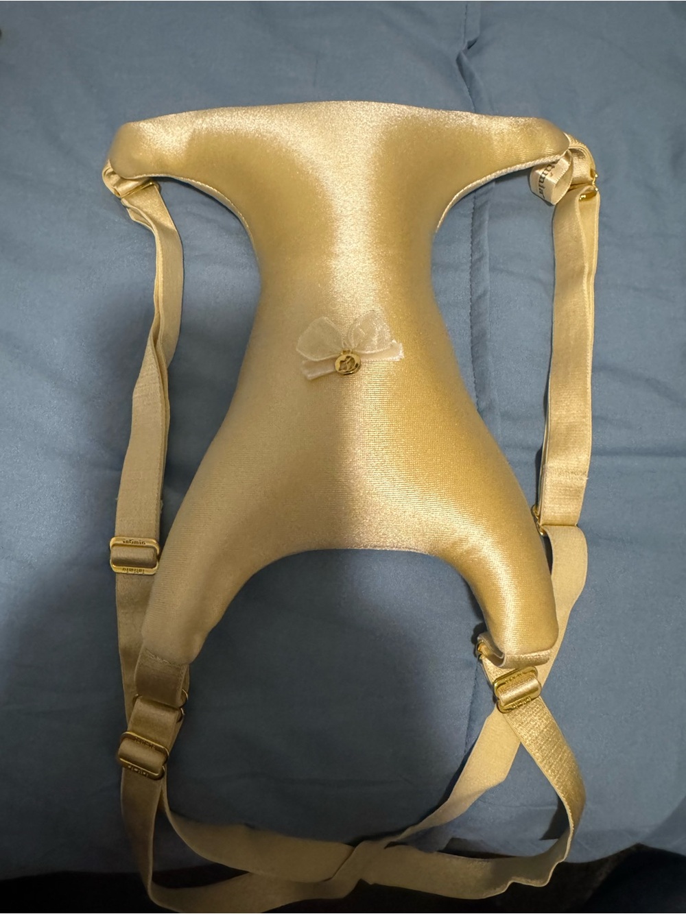 Intimia Breast Pillow - Gold - Picture 7 of 8